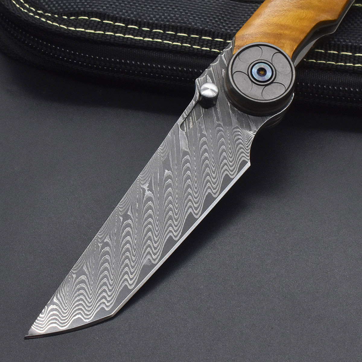Nóż składany ze stali damasceń – Woodworking Z Clips recenzja i cena